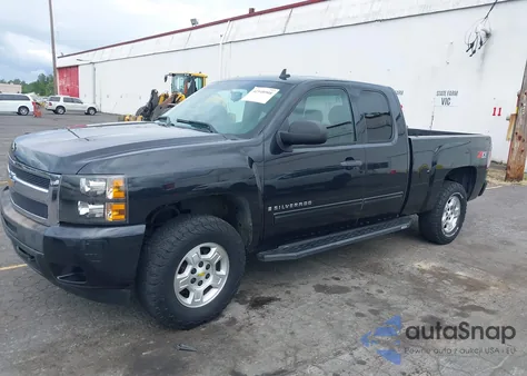 2009 Chevrolet Silverado 1500 Lt z USA, uszkodzony, nr VIN 1GCEK29039Z155164